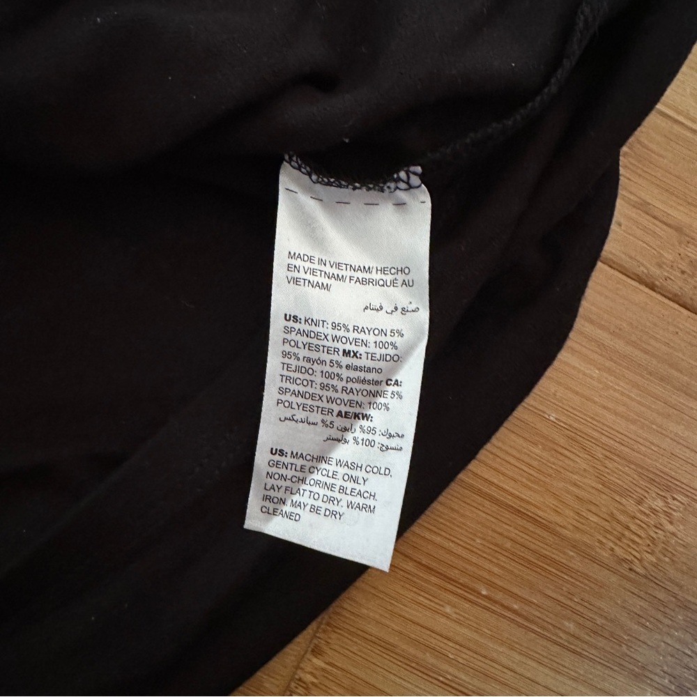 Chico’s Top - Picture 3 of 4